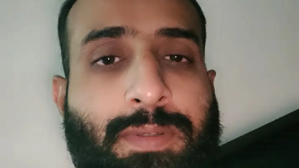 Kabir, 28yo from Dubai - ThisVid.com