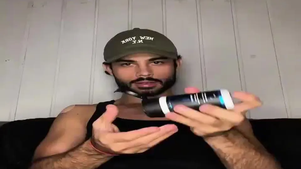 KALEL Dreamboat Gym Stud Black Muscular Athlete Dominates Fuckhungry Bottoms (2).mp4