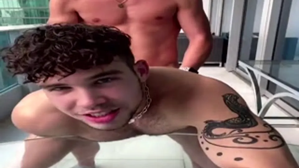 Keegan Keller: Gym Jock's Raw Oral & Anal