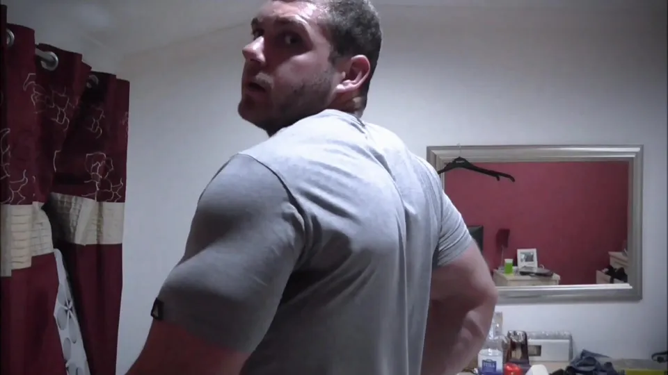 Muscle King's Massive Body Worship