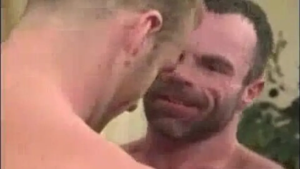 Kiss compilation 2 - ThisVid.com