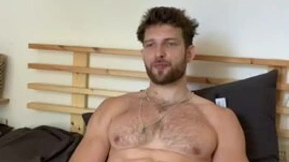 Konstantin jerking off - ThisVid.com