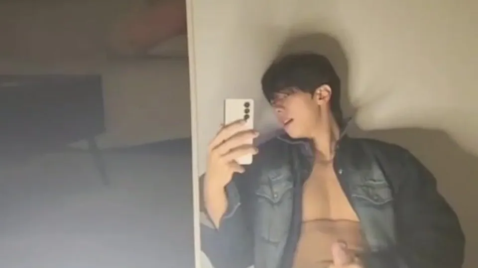 Korean 22 yo college student jerking off in front of the mirror