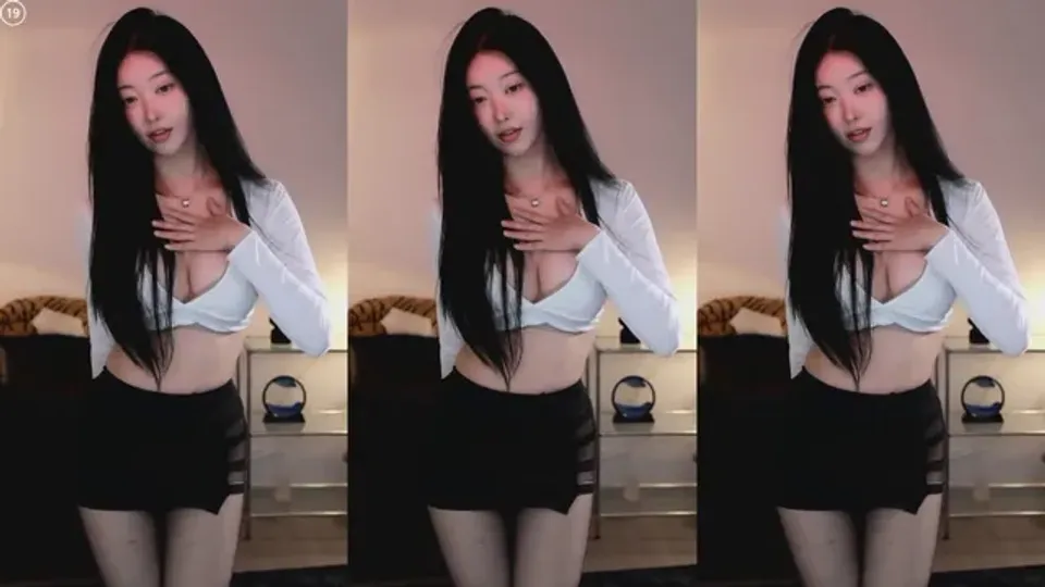 Bumzi98's Korean Cam Show