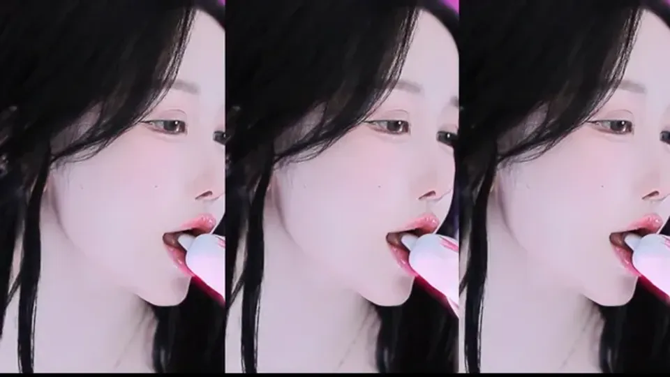 Victoriass' Intimate Cam Show