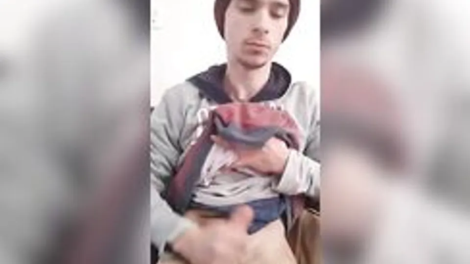 Twink Masturbates in House
