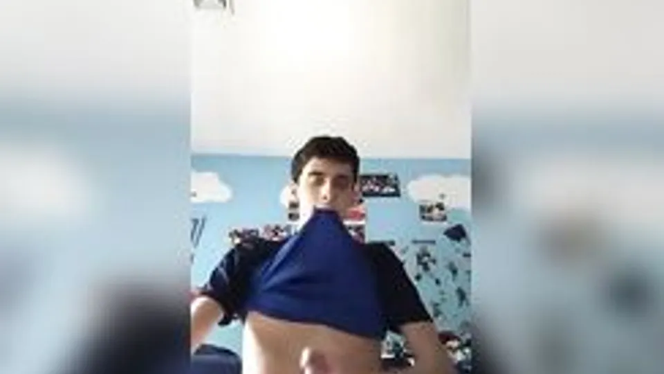 Twink Masturbates in House