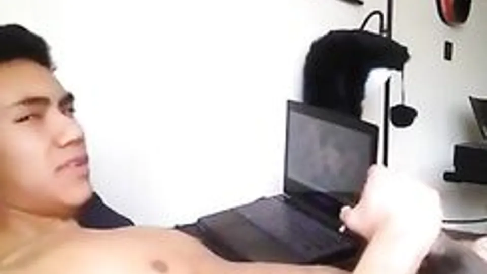 KTB 790 - Twink Cum Amateur Solo