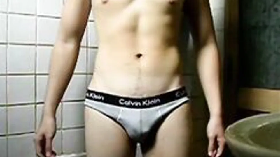 KTB 800 - Twink Cum Amateur Solo