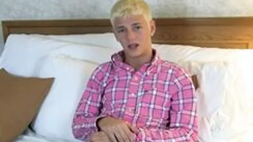 Kyle Richerds' Solo Masturbation