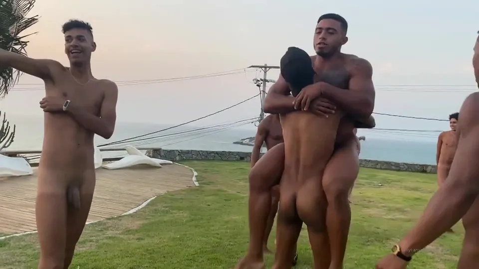 La Pool Party de Yuri Oberon