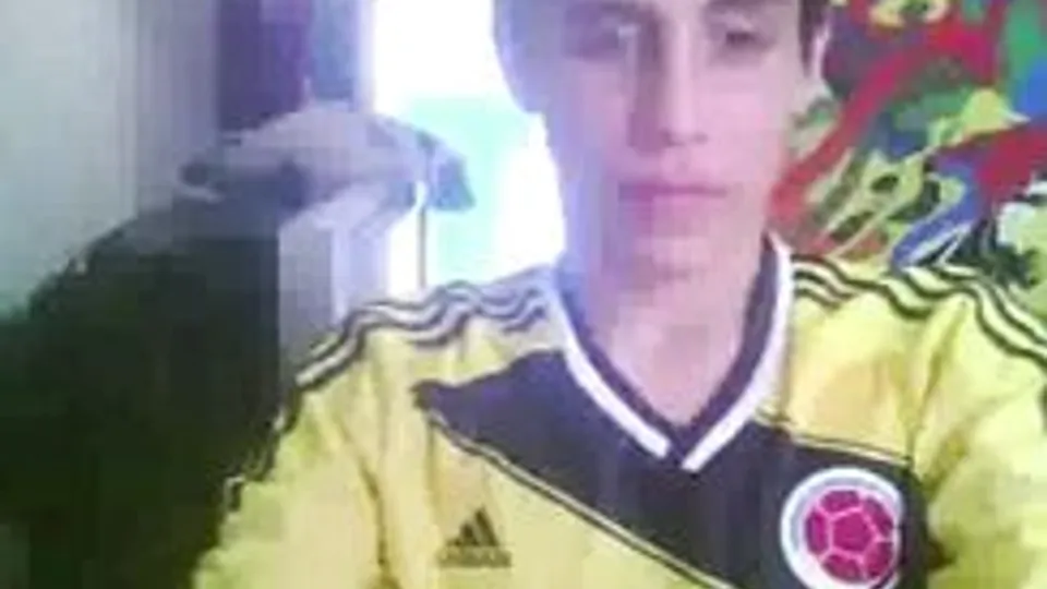 Latin Twink Jerk Off Show