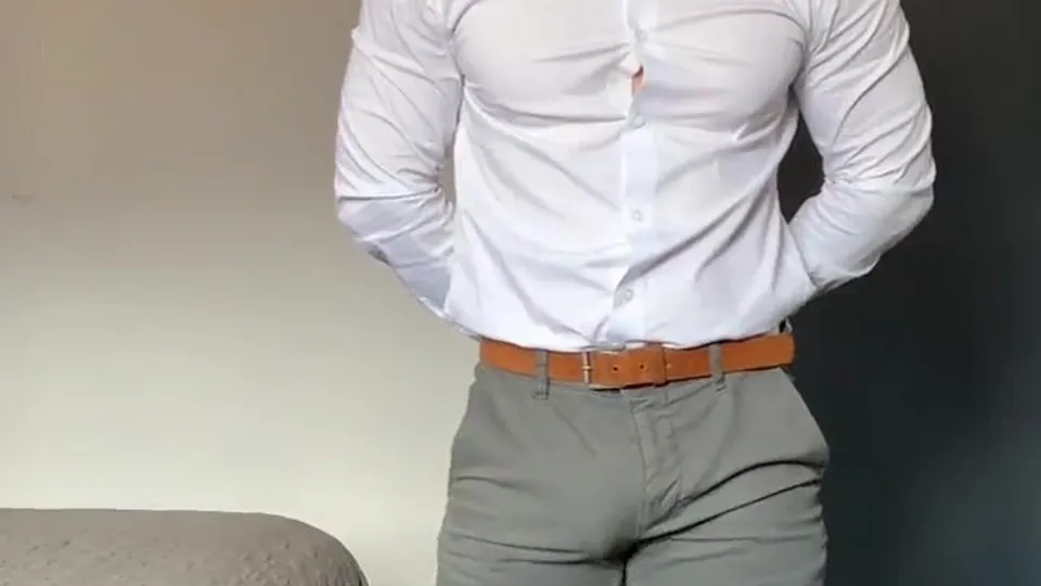 Latin muscle n bulge 10 - ThisVid.com