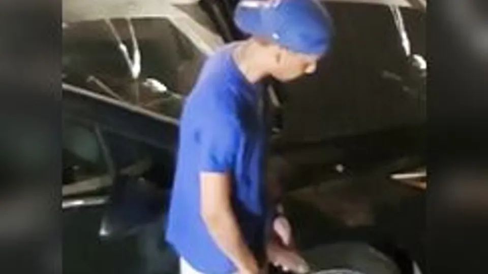 Latino Hétéro cum piss