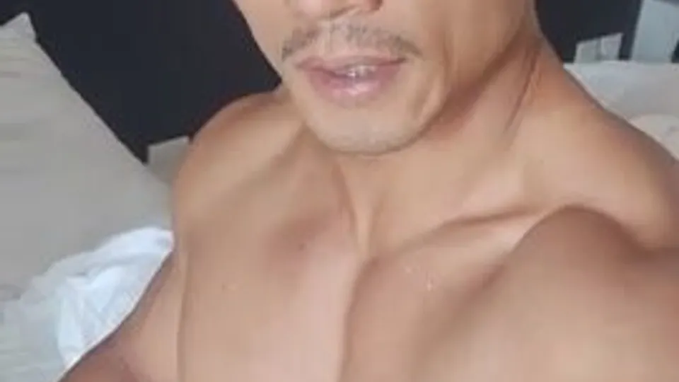 Latino - Muscle Show - ThisVid.com