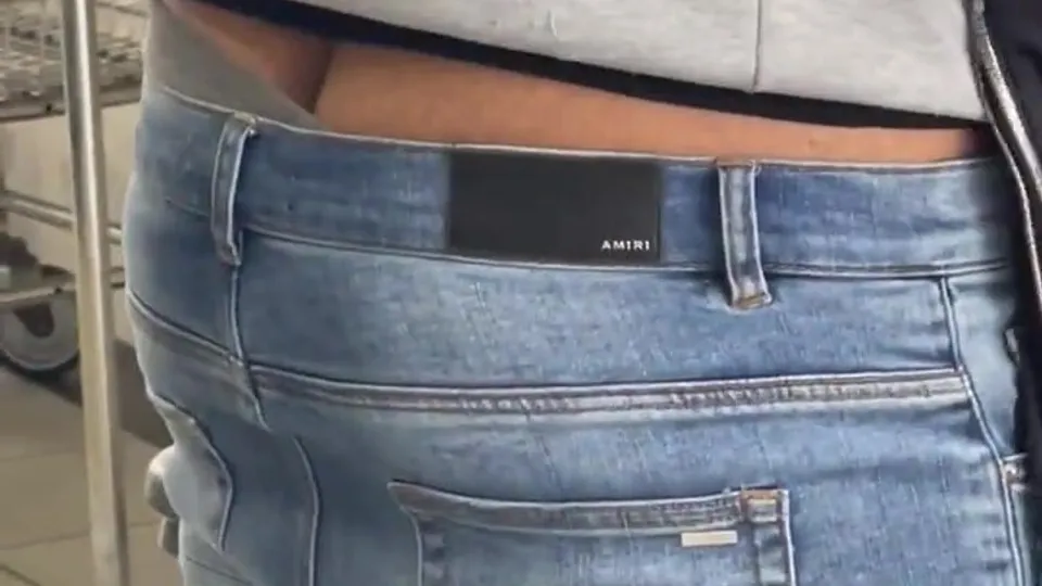 Laundromat Butt Crack