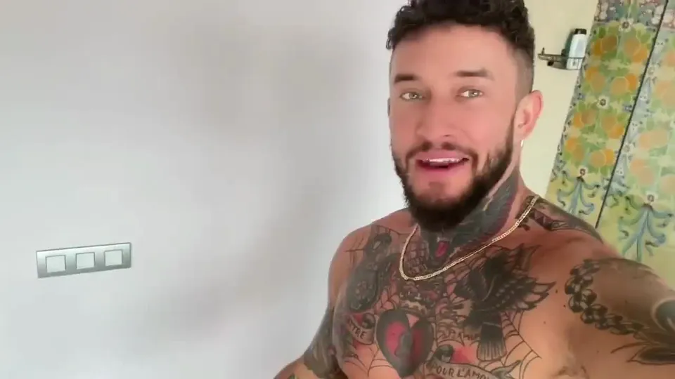 LawrenceLondon Insatiable Muscle Bubble Butt Manly Dude Loves Being Submissive (19).mp4