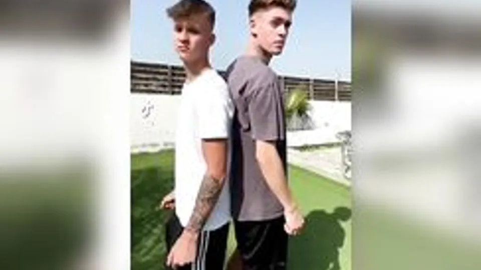 Les minets nus sur Tik Tok