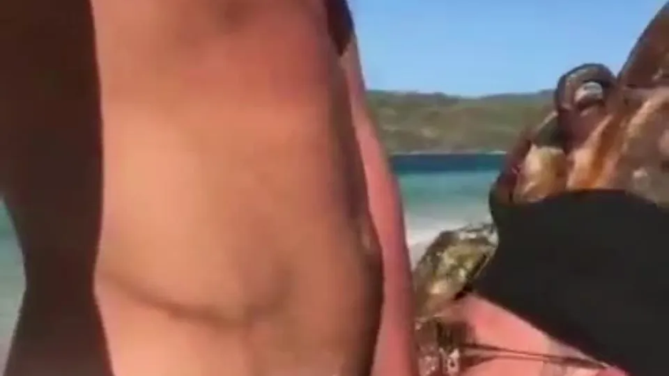 Wypoczynek na plaży w stylu barebacka