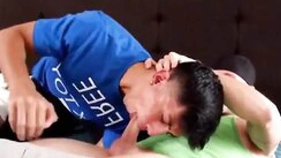Let's Play Frat Boy Games Gay Porn Videos