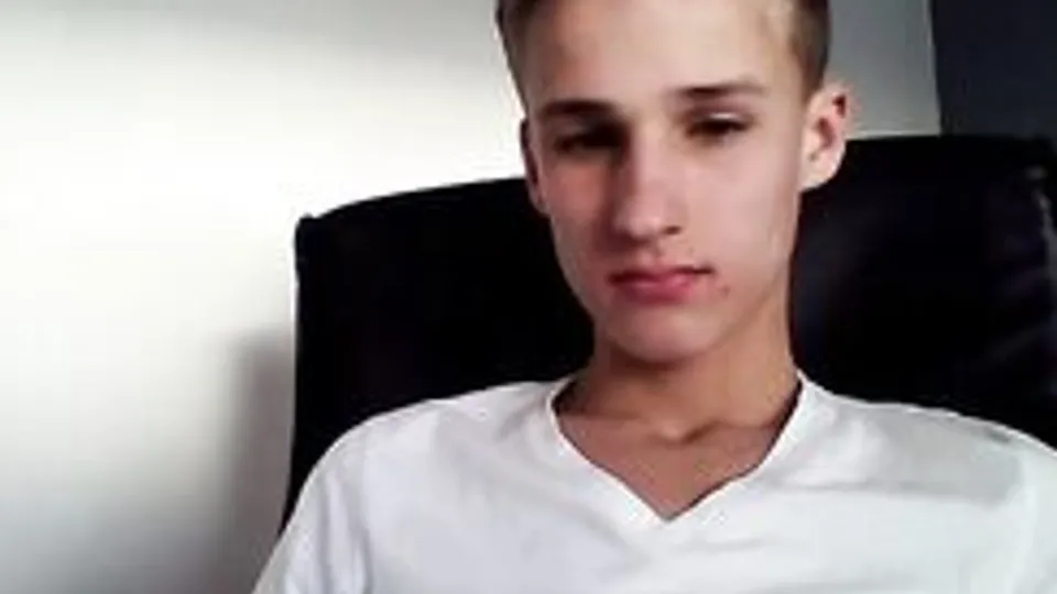 Let's Skype - skinny twink