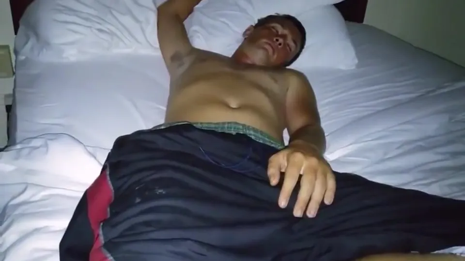Lick boys feet sleeping - ThisVid.com