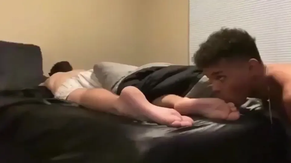 Gay Foot Licking
