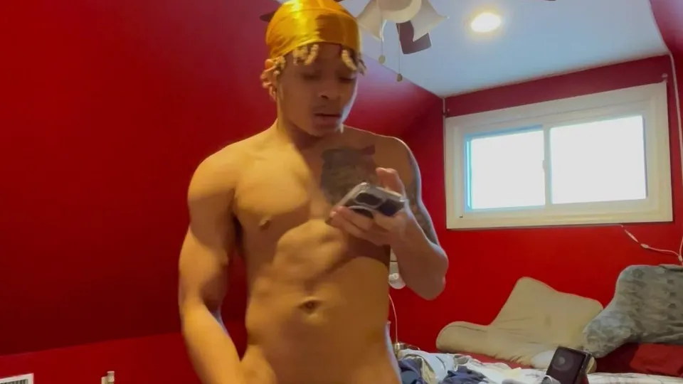 Lightskin jerking off his BBC bedroom boys porn