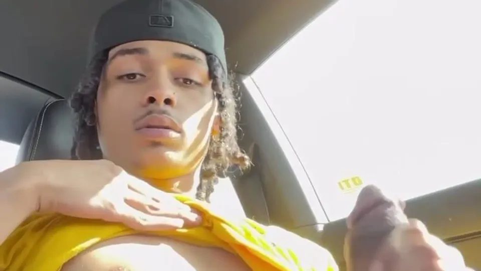 Lightskin Teen public jerk off - ThisVid.com