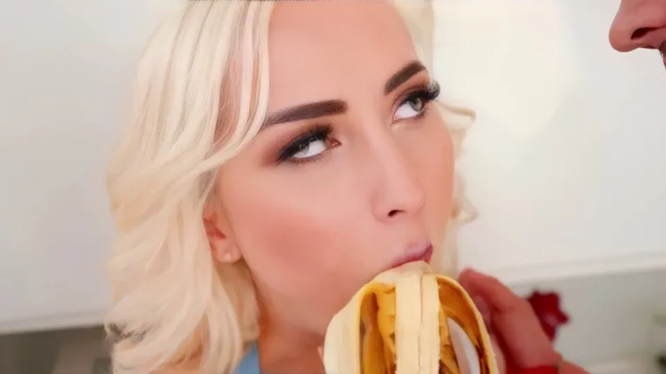 Lisi Kitty's Anal Creampie Adventure
