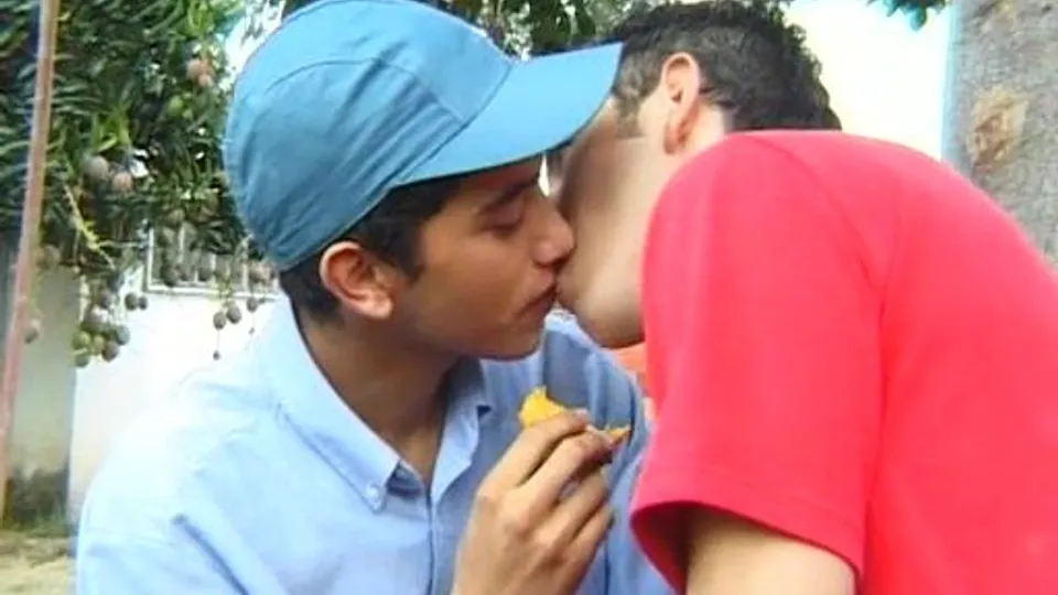 Loadxxx - Rentboy Abroad - Lateeno Spunk Gobblers