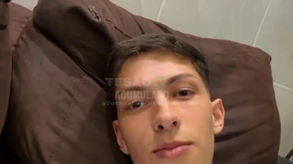 Loirinho lindo goza gostoso pra fake - ThisVid.com