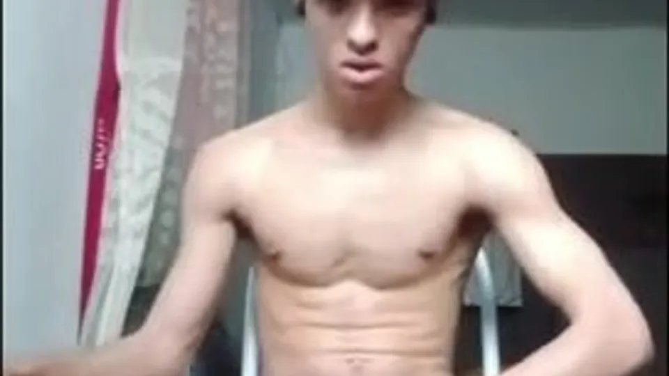 Long dick guy show off his cock - ThisVid.com
