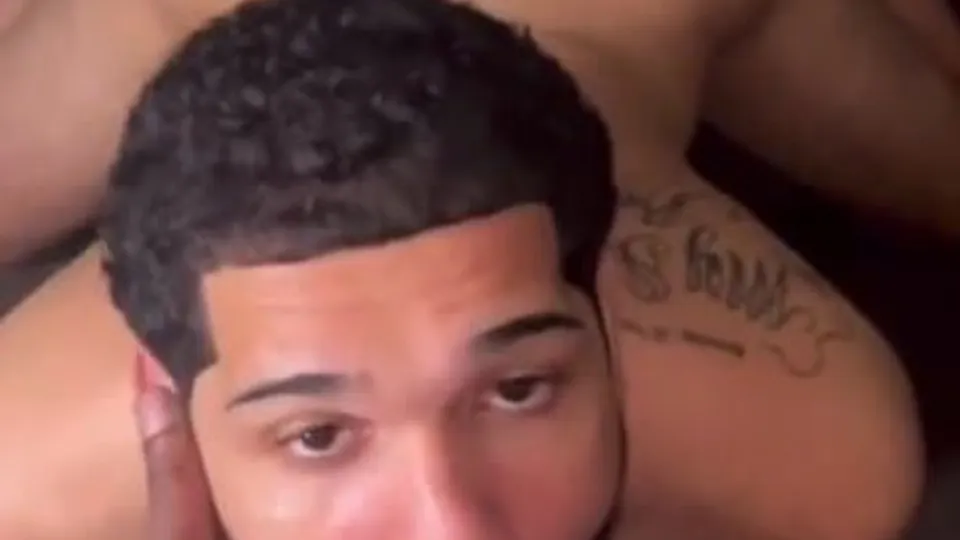 "Look at me" - ThisVid.com