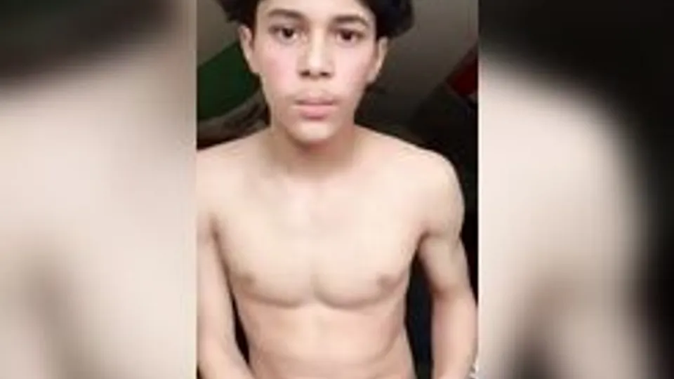 Lotioned up twink jerks off and shows ass cam boys porn