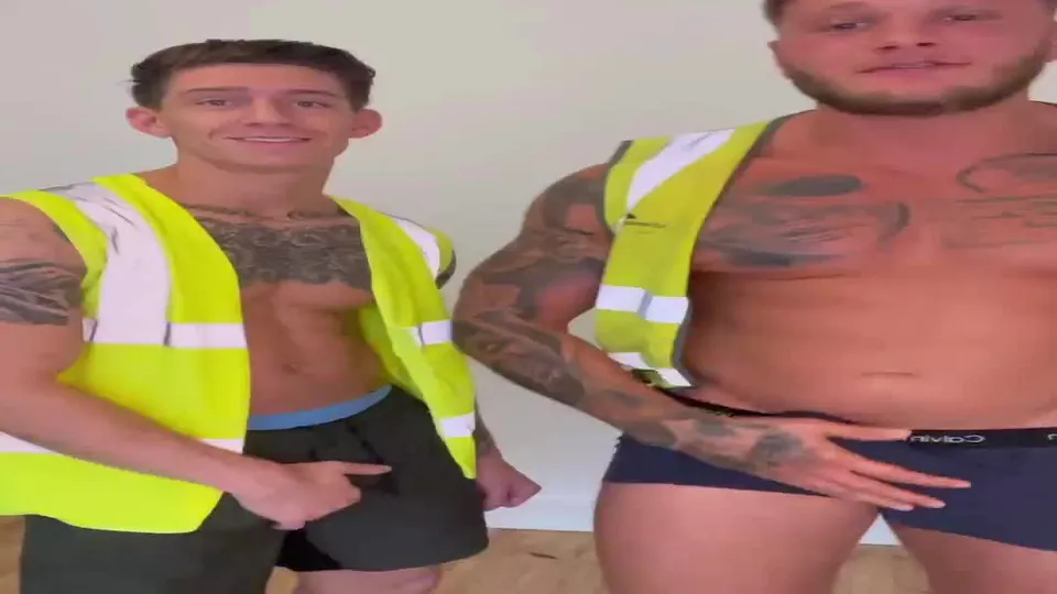 LouisJacks Handsome Dreamy Big Cock Tatted Guy Group Jerk Off With Buddies, Throat Fucking And Buttfucking (8).mp4