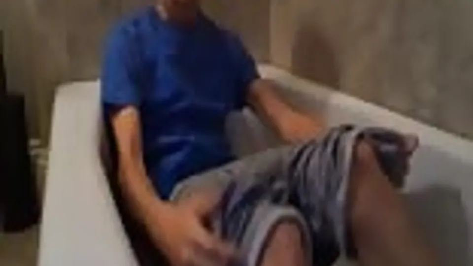 Love boys who love peeing gay porn