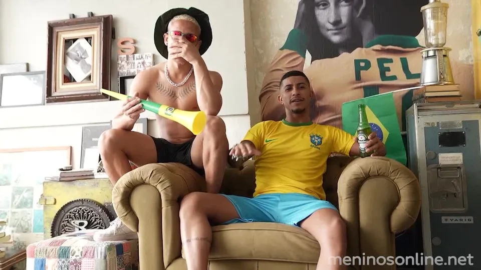 Lucas Ferrari & Chocolate.mp4