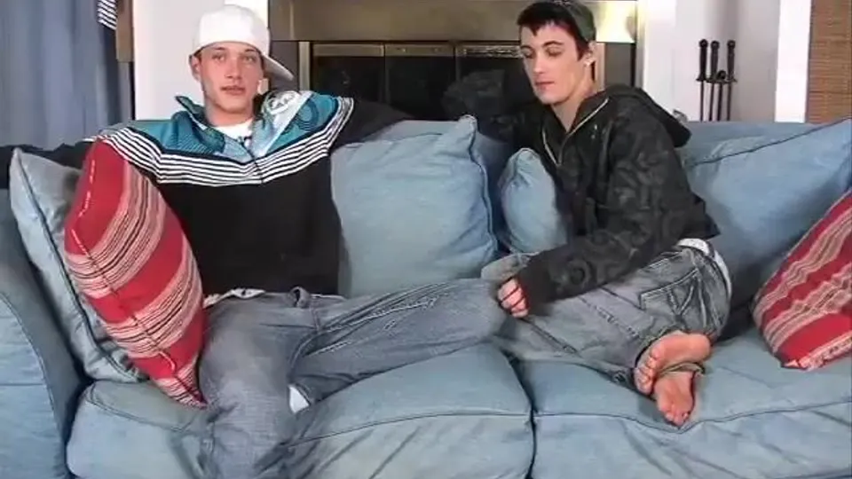 Luda und Xavier: Roher Twink-Sex