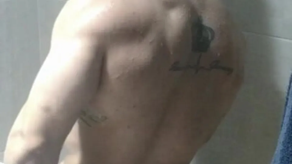 M man in the shower - ThisVid.com