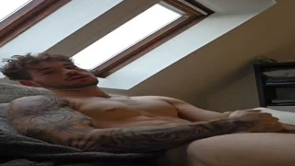 Mac Handsome Pretty Bearded Guy Masturbating And Playing With His Big Juicy Dick Big Cum Loads Gay Porn (10)