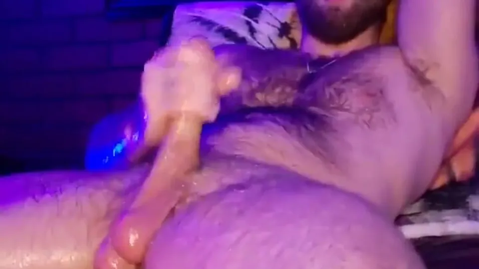 Hairy White MAGA Redneck Masturbates