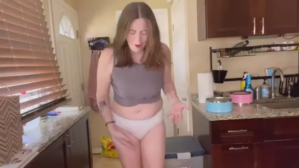 Maggierosexo – Cheering Mommy Up With Cum