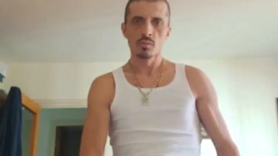 Magro superdotado gostoso - ThisVid.com