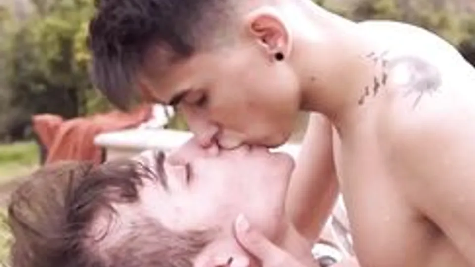 Make Love In The Jacuzi  MNT