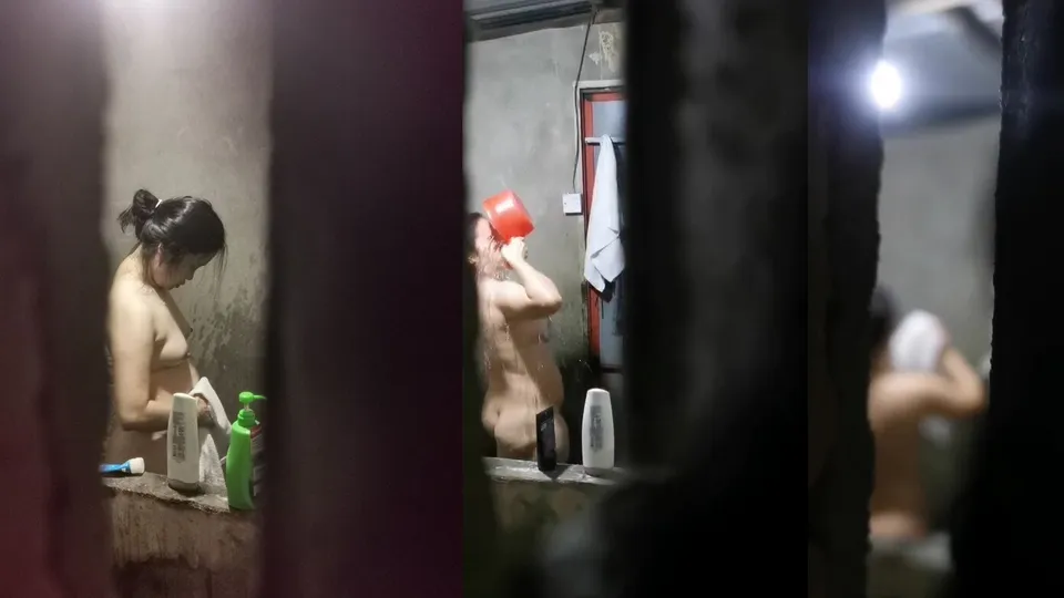 Malaysia girl showering [3] 