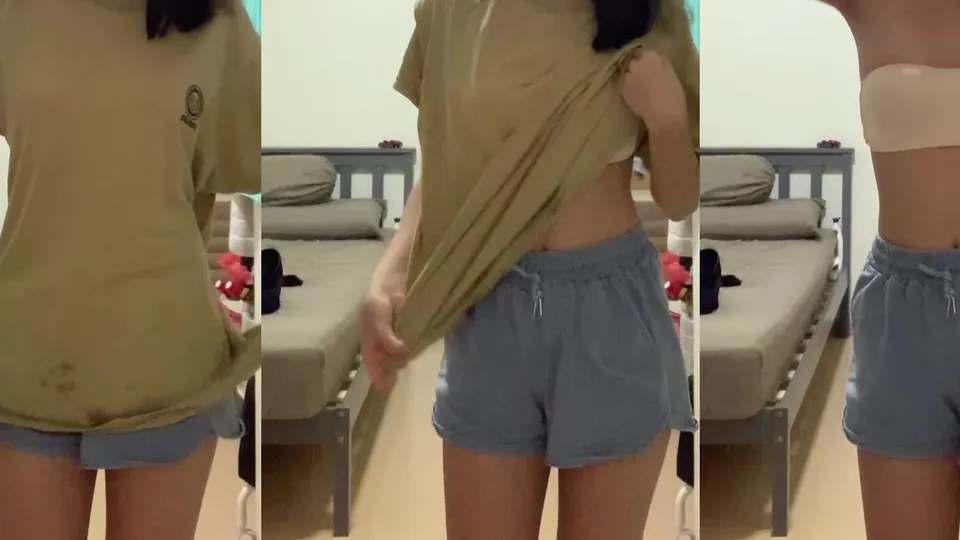 Malaysian escort exposes breasts and takes selfie 