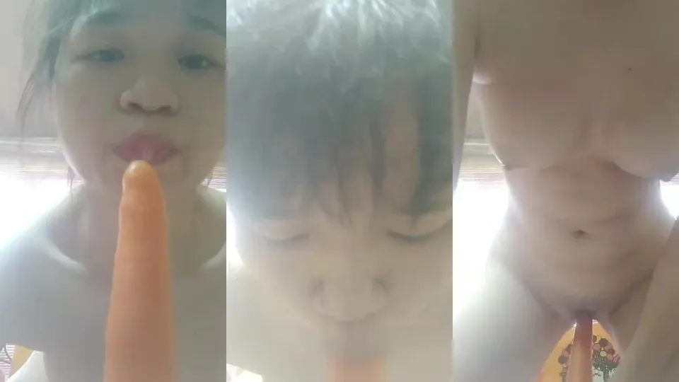 Malaysian sister masturbates with carrot 