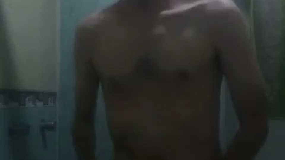 Gay College Student Jerks Off in Shower