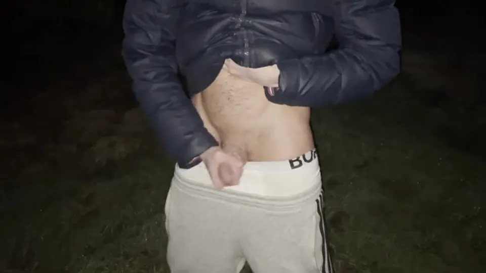 Manc chave cruising in hills behind Bolton hooks up - ThisVid.com